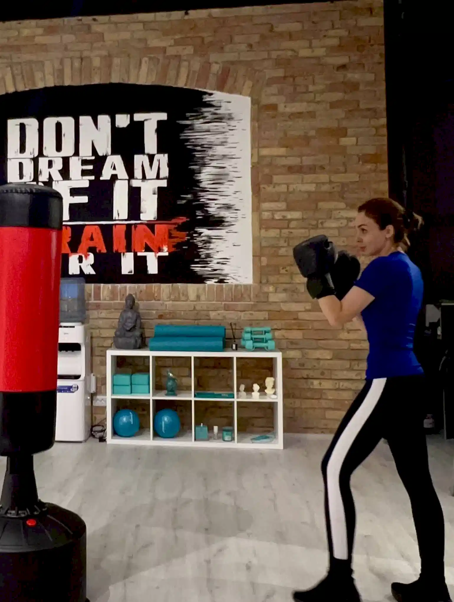 Kickboxing trainer at RoyalFit